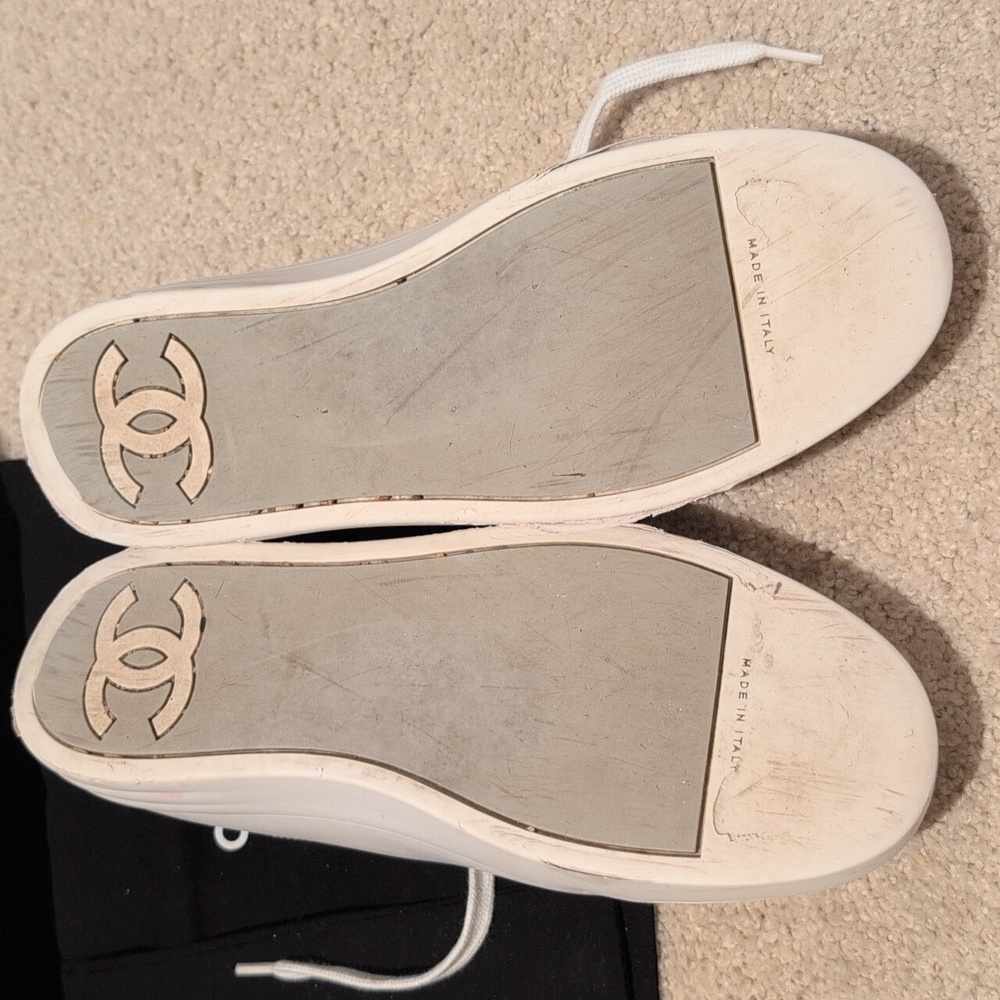 CHANEL Women's Silver and White Sneakers Size 8 - Picture 6 of 7